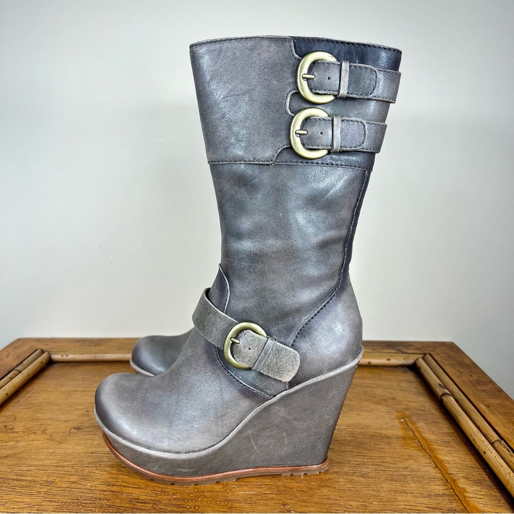 NEW Kork Ease Women’s Brooke Edge Boots Zip Up Buckle Accents Size 6